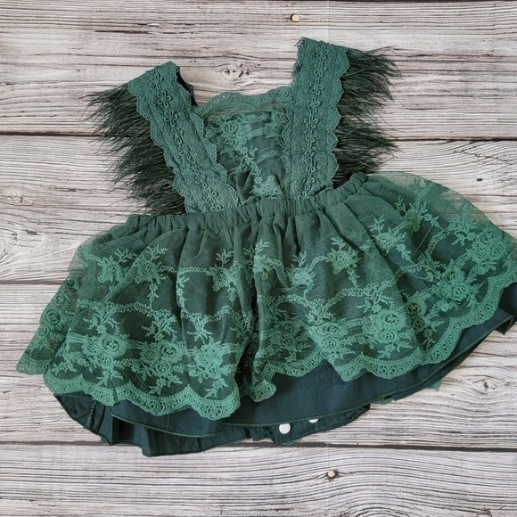Baby Girl Christmas Dress Green White Fringe Sleeve Christmas Dress NWT - Picture 7 of 15